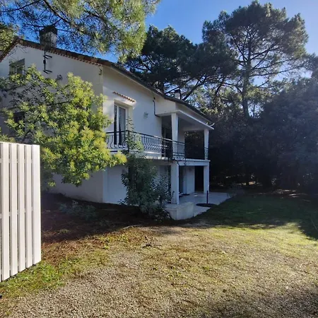 Georges De Didonne - Maison Parfaite Pour Les : Jardin, Terrasse... *